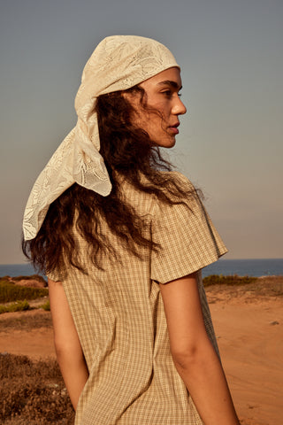 White Timber Scarf